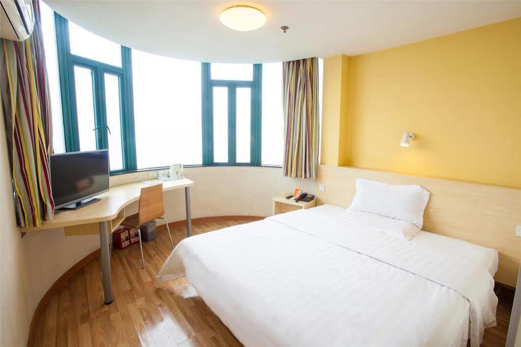 7 Days Inn Kanton Zewnętrze zdjęcie